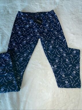 Poof New York junior’s size M/L navy/white skeleton print leggings-NWT
